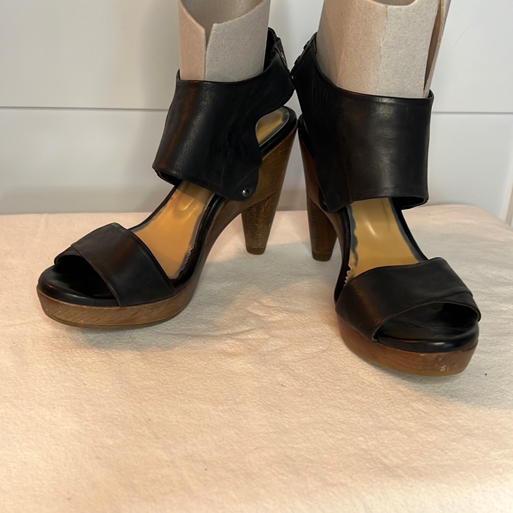 Black leather Co cli Co wooden heel, Anthropologie 38
